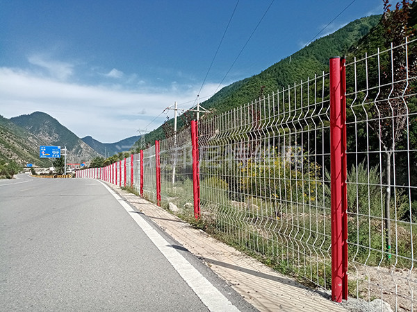 預(yù)壓成型立柱